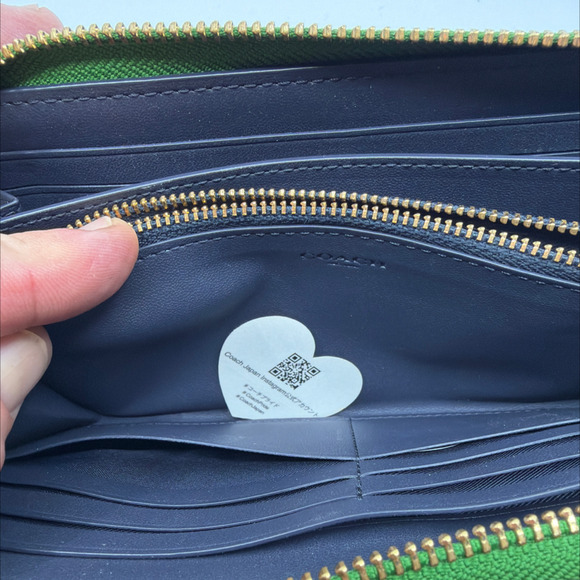 Coach Green Pebbled Leather Accordion Zip Wallet Wristlet - Picture 7 of 10